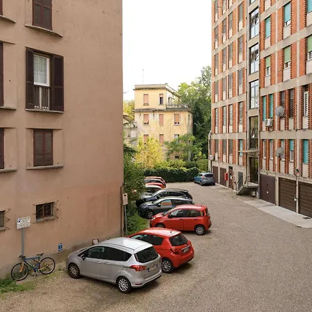 Italian Experience- Lory House Apartment Pavia