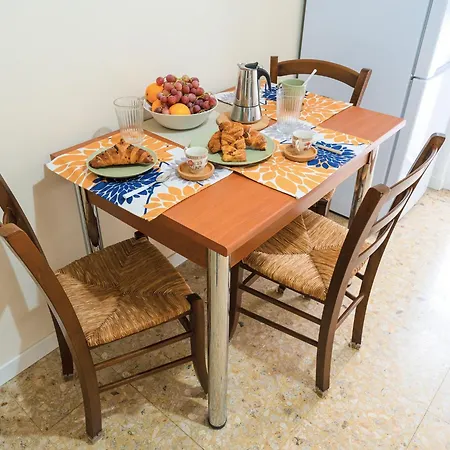 Italian Experience- Lory House *