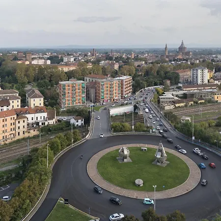 Italian Experience- Lory House Pavia